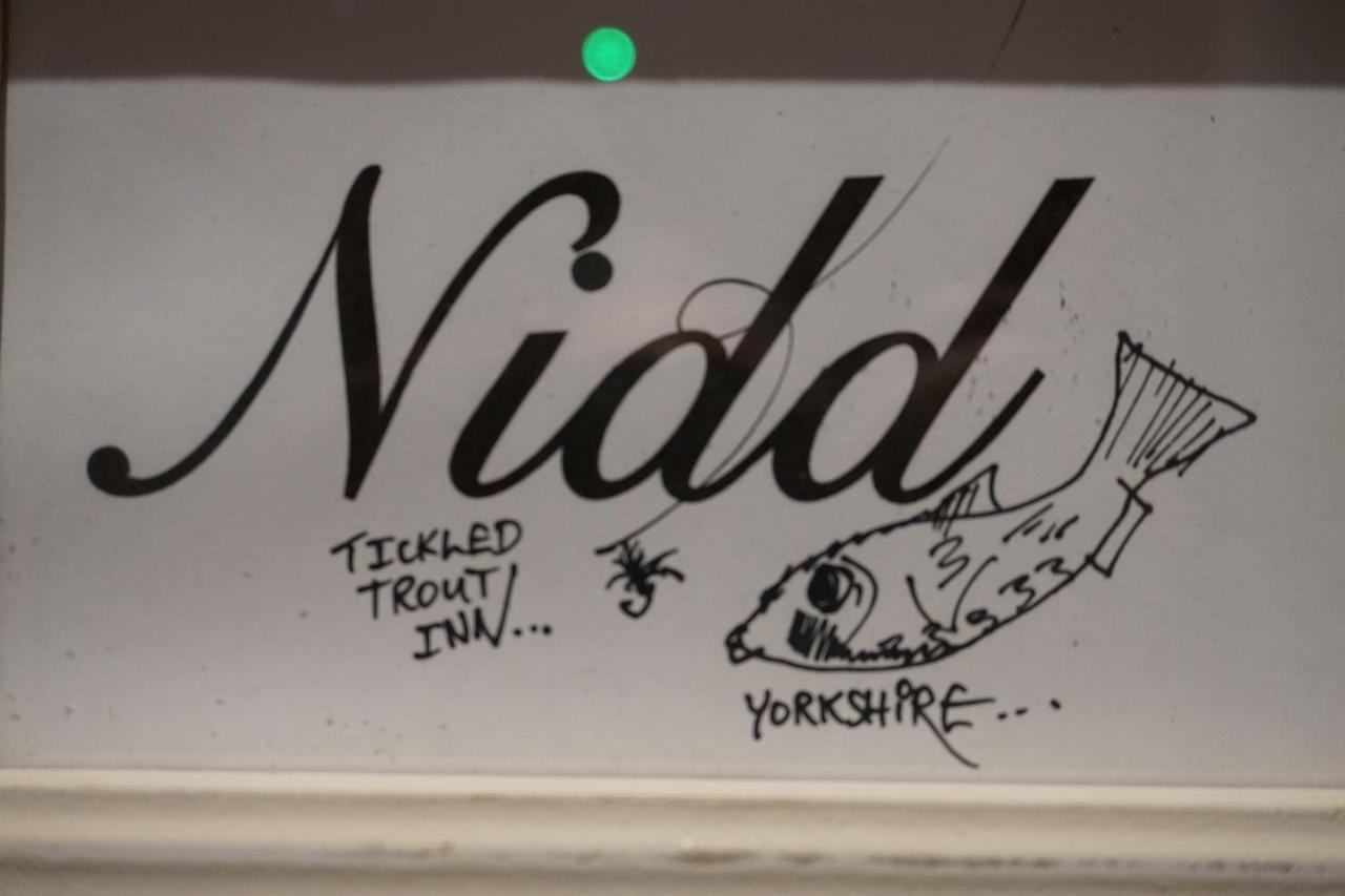 The Tickled Trout Inn Bilton-In-Ainsty ยอร์ค ภายนอก รูปภาพ
