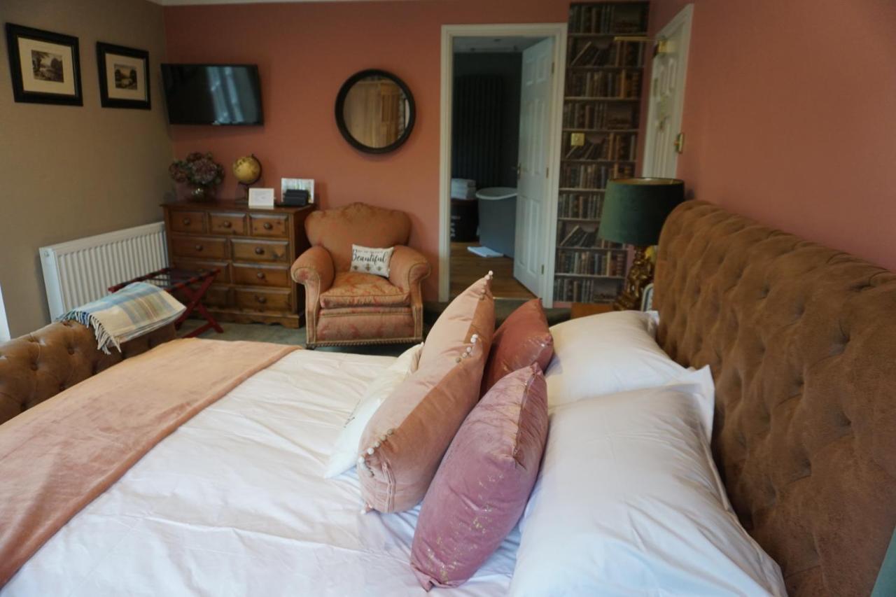 The Tickled Trout Inn Bilton-In-Ainsty ยอร์ค ภายนอก รูปภาพ